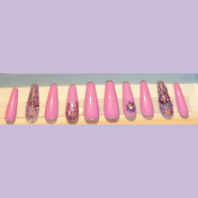 Load image into Gallery viewer, Royal Roses - Press On Nails - Standard Set